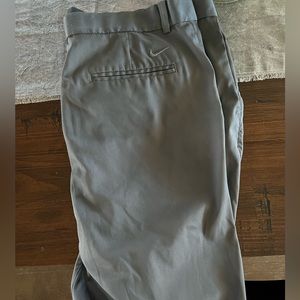 Men’s Nike golf shorts.